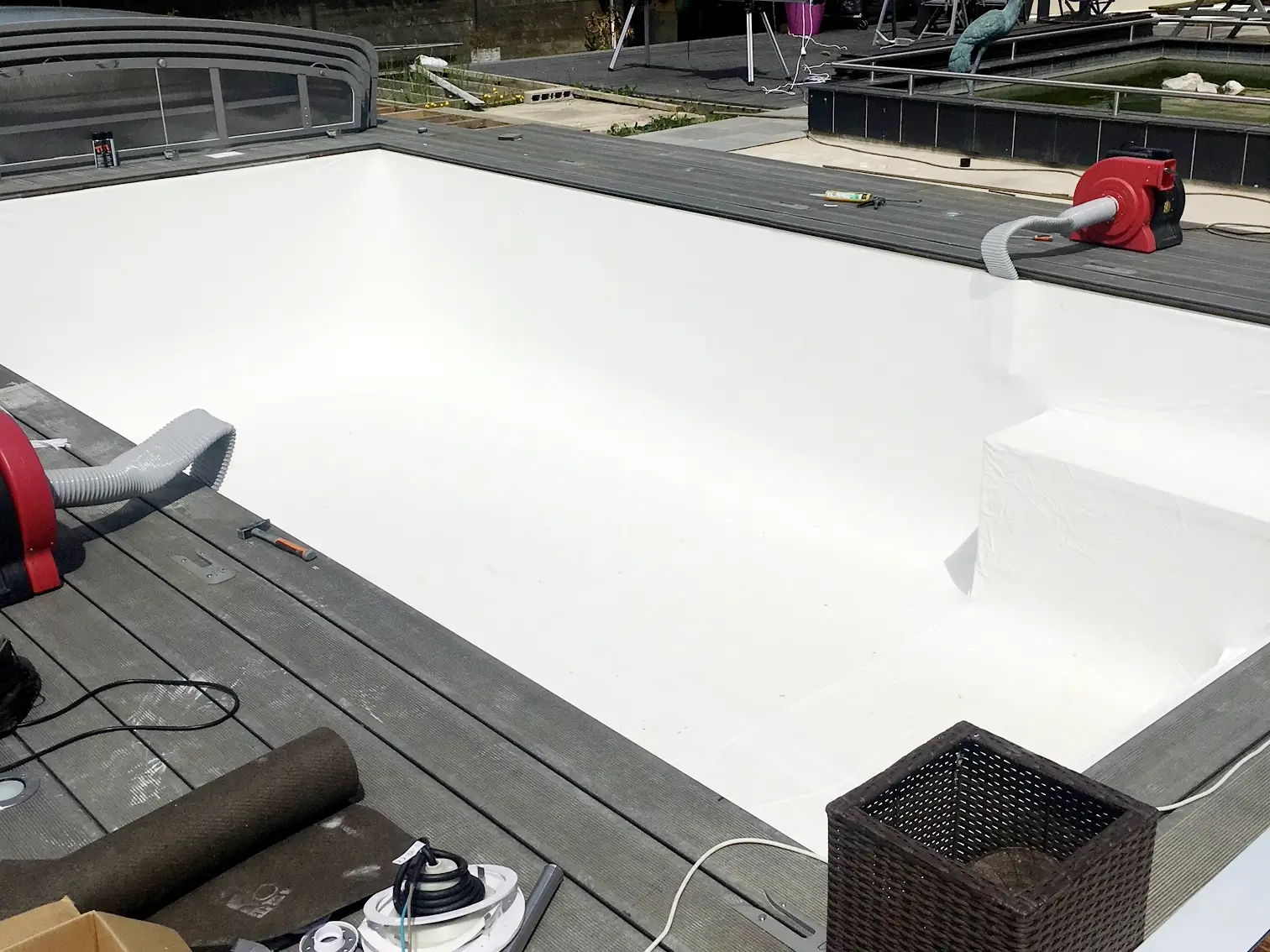 Construction d'une piscine avec escalier dans le Nord