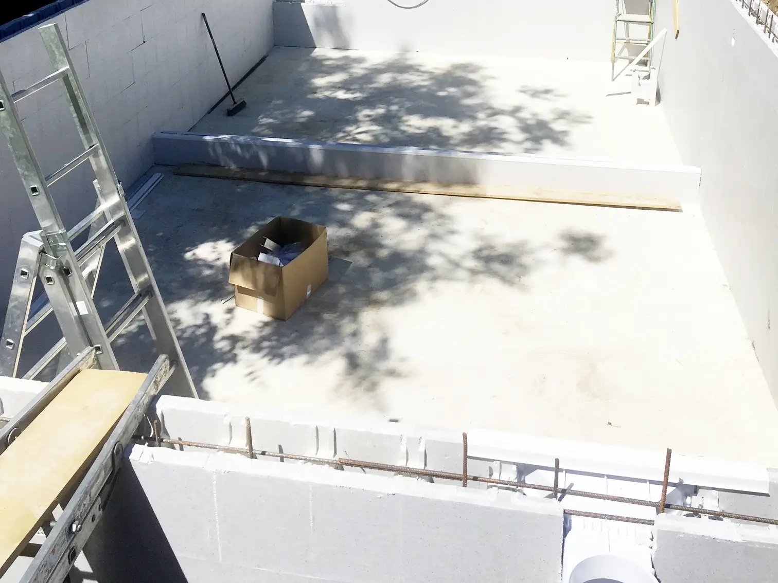 Construction d'une piscine avec escalier dans le Nord